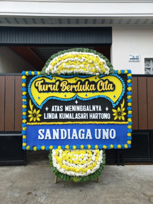 Papan Bunga Duka di Tugubandung
